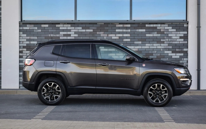 Jeep Compass cena 84900 przebieg: 90000, rok produkcji 2019 z Sochaczew małe 781
